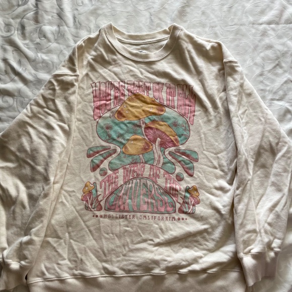 Hoddie - Picture 3 of 3